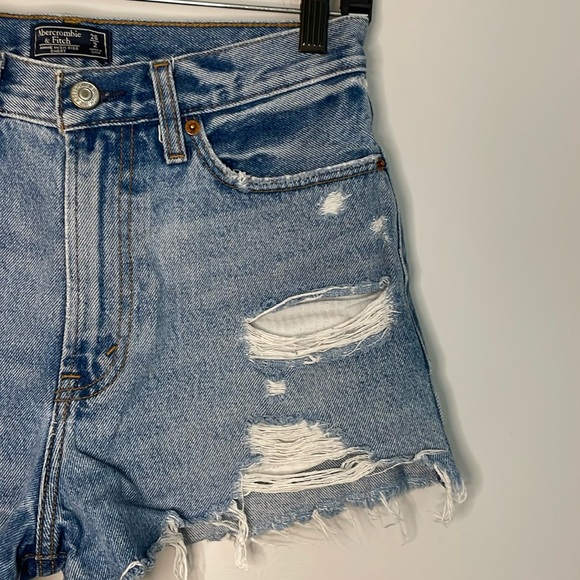 Abercrombie & Fitch Distressed Annie High Rise Jean Short, Blue, Size 26/2, EUC - Picture 3 of 6